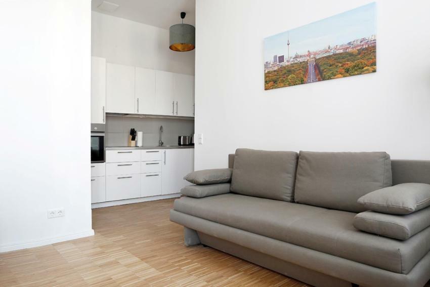 Sc 03 By Rockchair L Superhost Status L 2 Bedrooms Boxspringbeds Balcony Elevator - Cozy Family & Business Flair Welcomes You! * Berlin